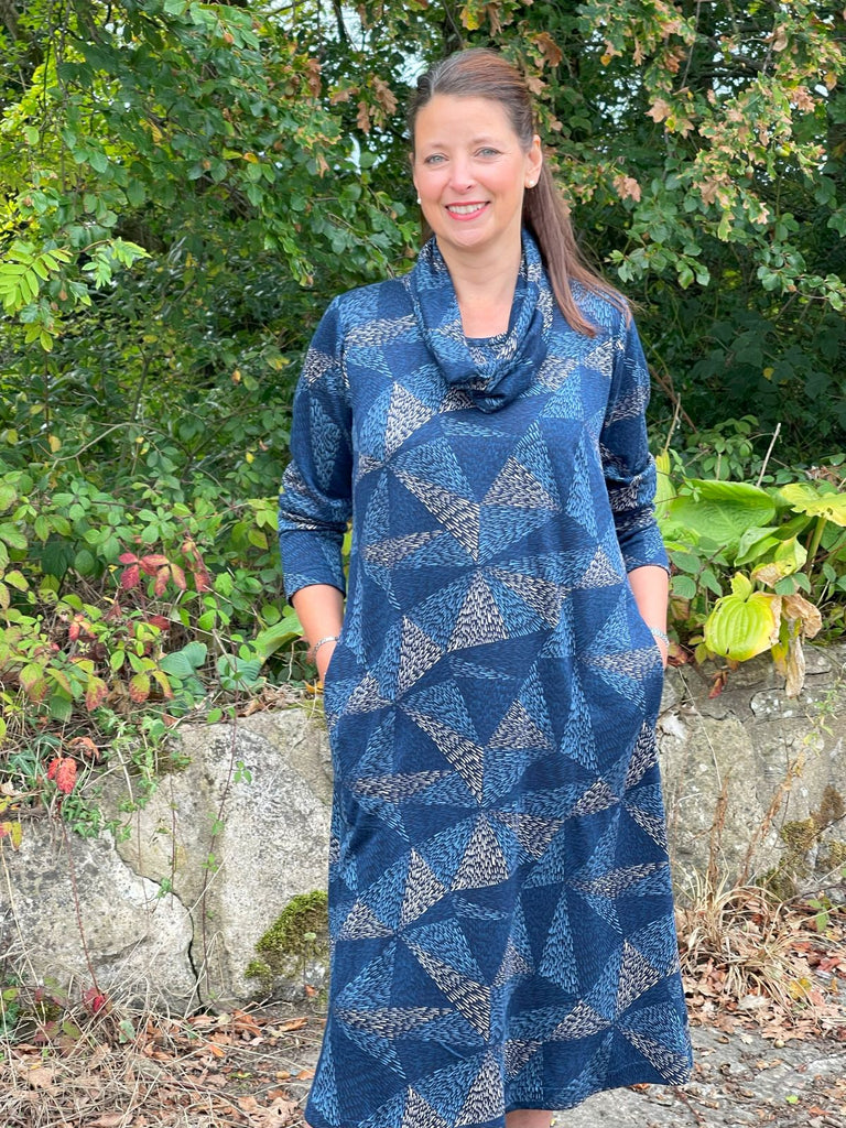 Weekender jersey dress in three colourways with separate circular scarf