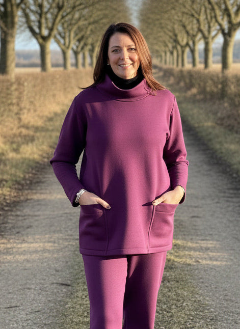 Almscliffe Sweatshirt Top in  five colours
