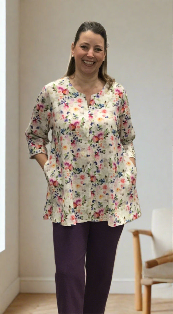 Nepal Linen/Viscose Top size 12/14 only