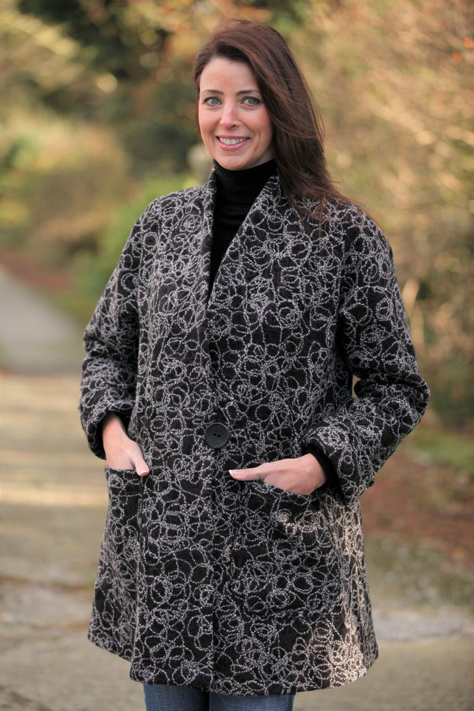 Knavesmire Jacket  -  Black/white