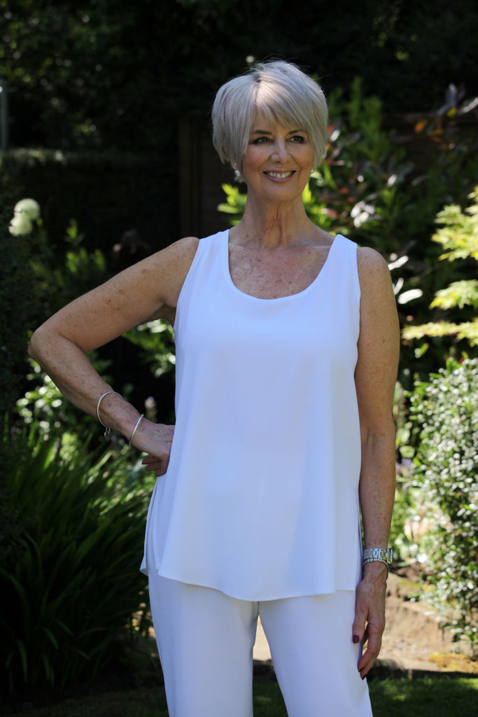 Summer Camelia Crepe Vest in white