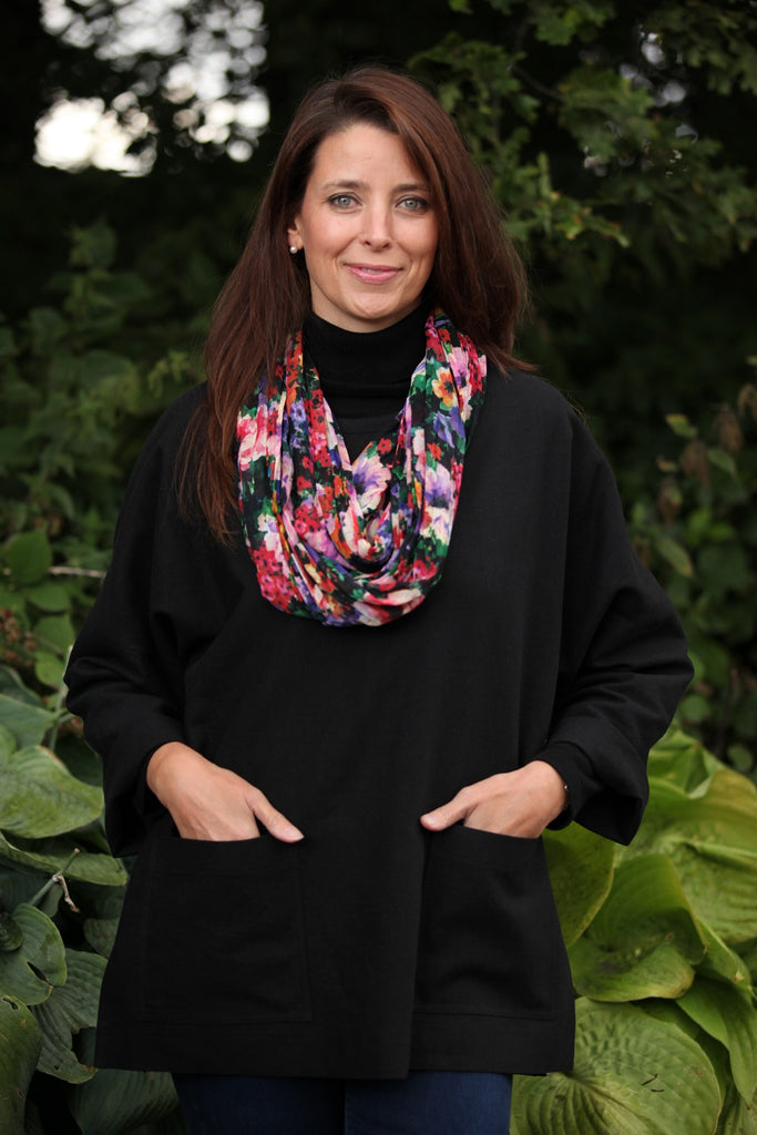 Circular Crinkle Scarf in Black floral