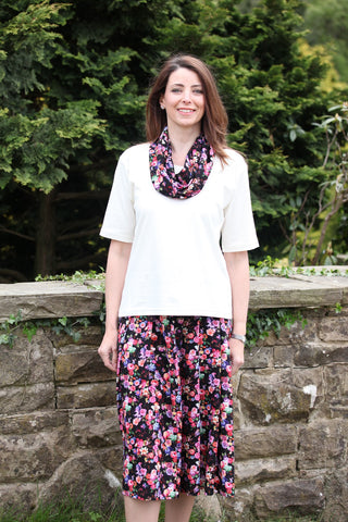 Kettlewell Pleated Skirt Black Floral