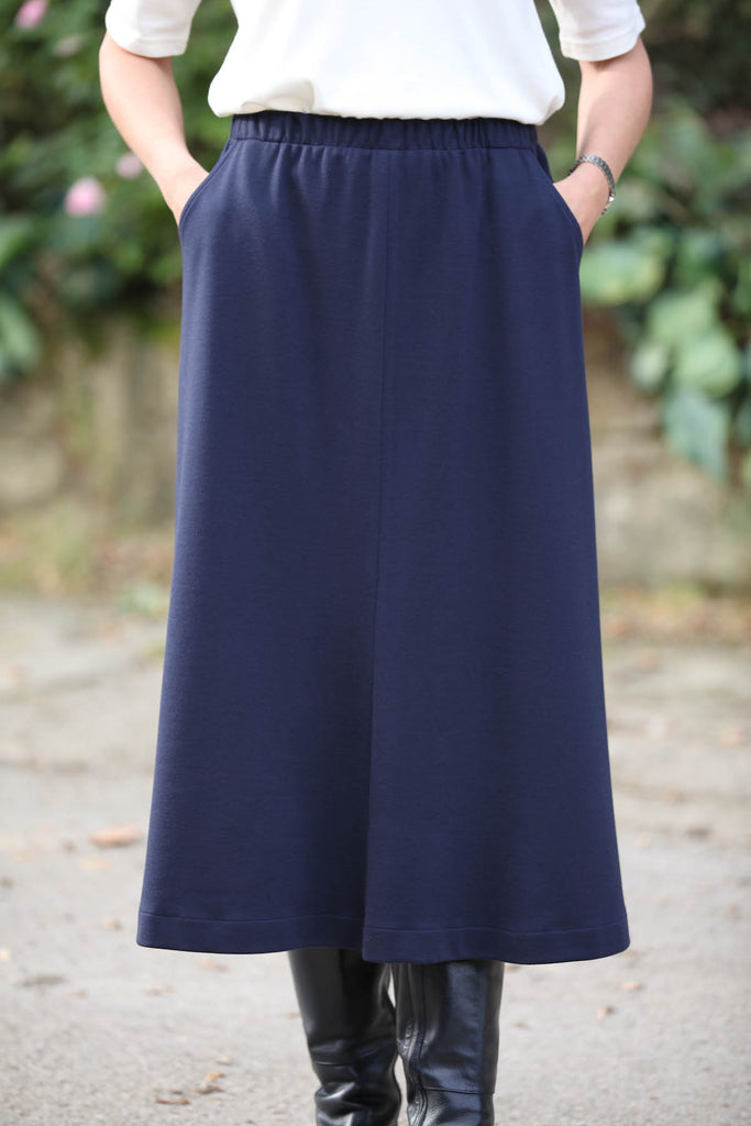 Bedale Jersey Skirt  in Navy